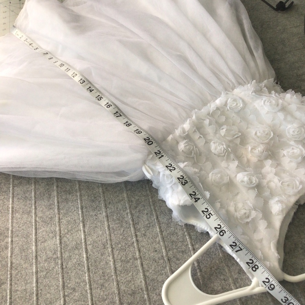 Girls Tull dress - Picture 9 of 10